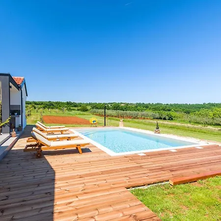 Brajde Villa *